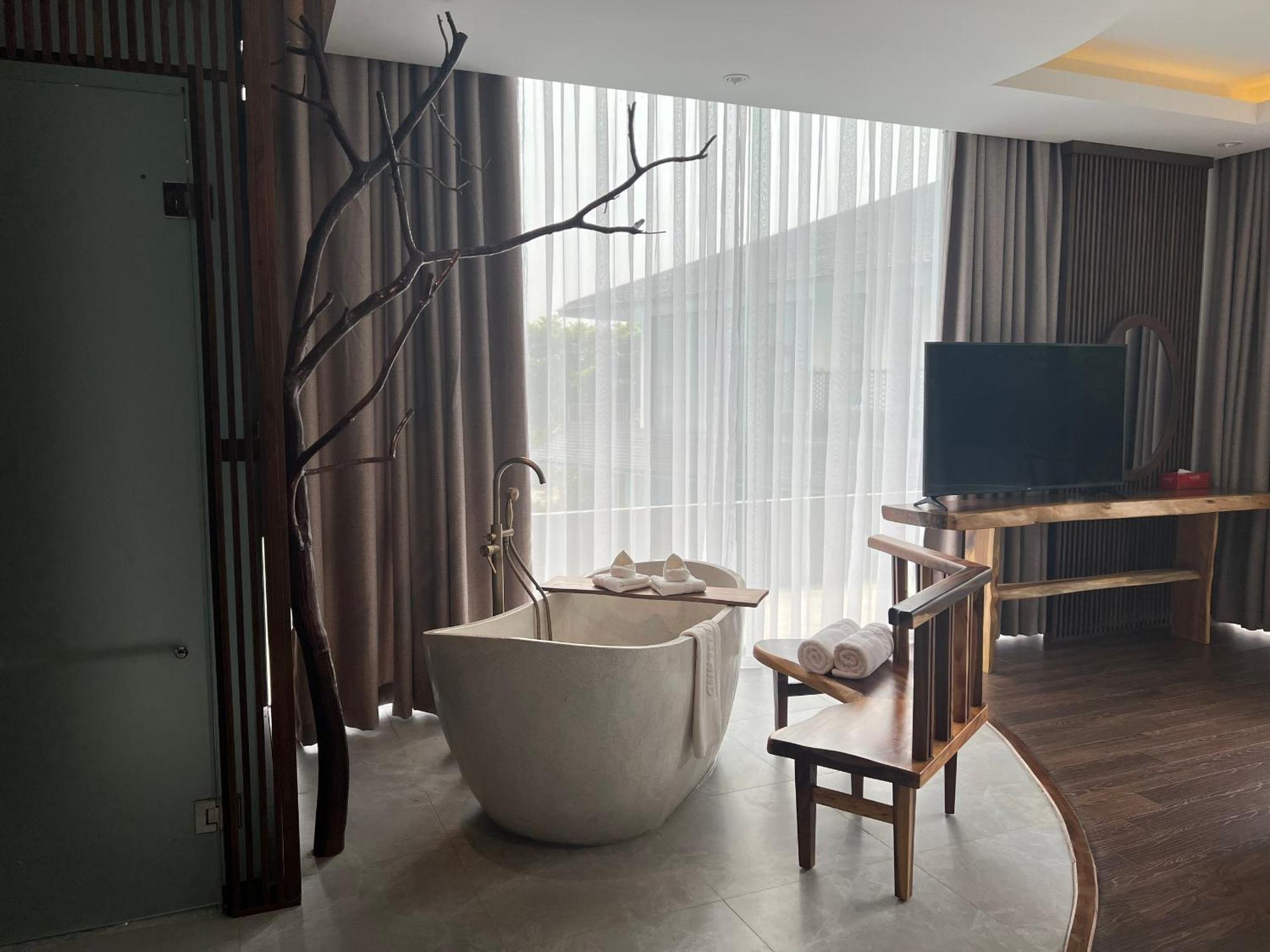Minawa Kenhga Resort & Spa Ninh Binh Exterior photo
